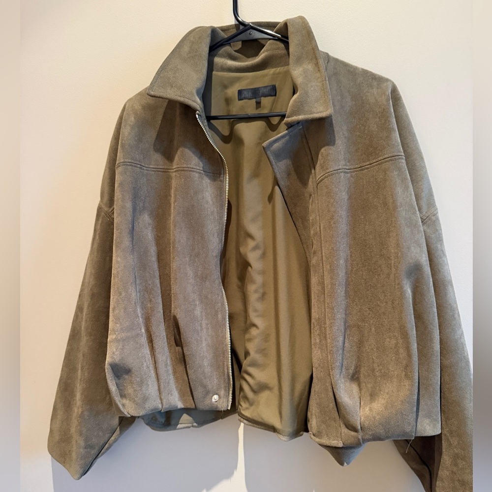 Viral Zara Army Green Suede Jacket